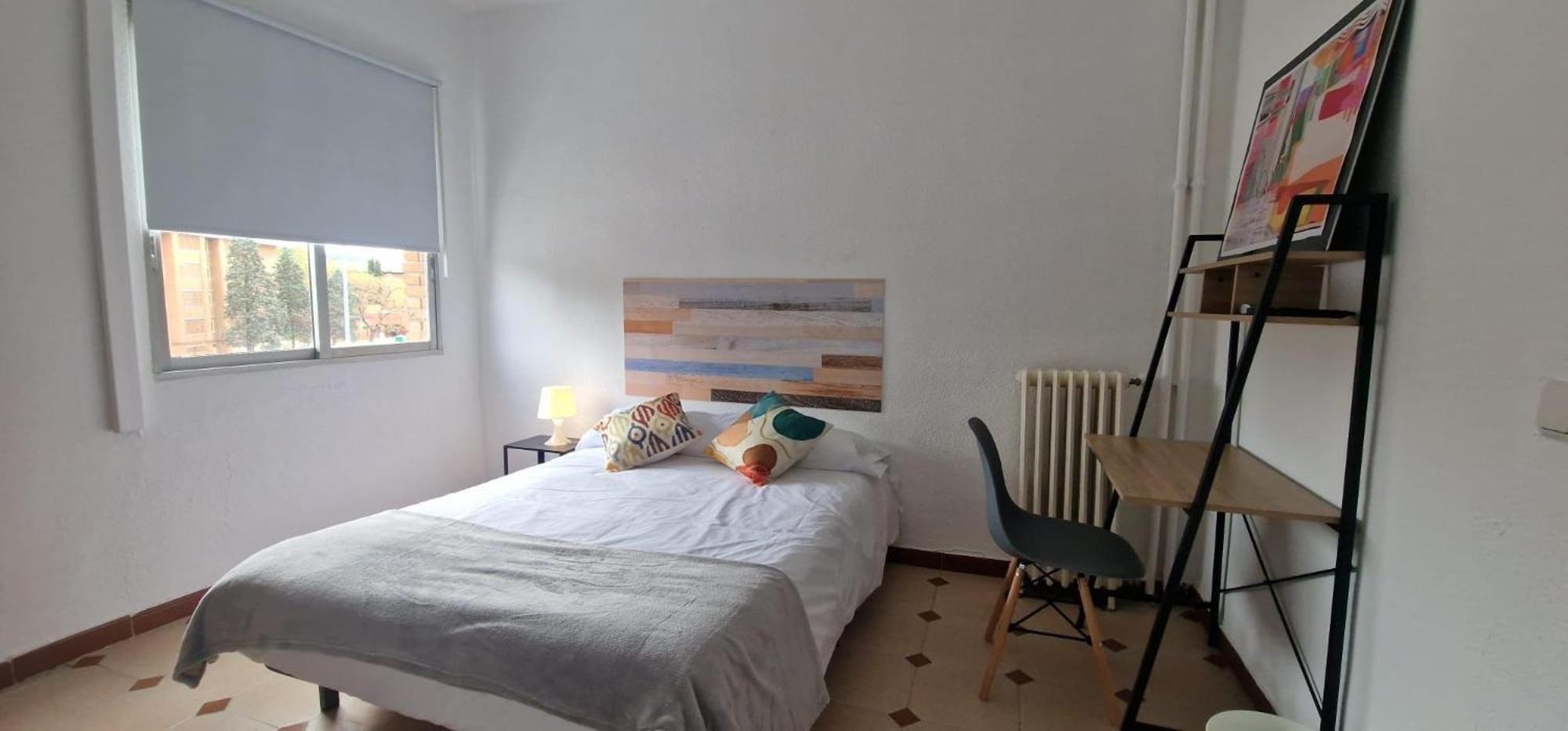 Hostal El Torero Alcalá de Henares Exteriör bild